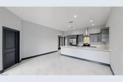 1315 NE 8th Pl, Cape Coral, FL 33909 - Photo 5