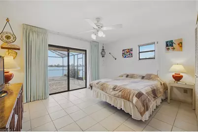 301 SE 18th Ave, Cape Coral, FL 33990 - Photo 5