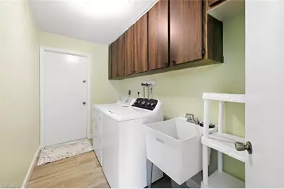 2213 SE 14th St, Cape Coral, FL 33990 - Photo 25
