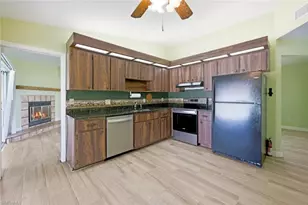 2213 SE 14th St, Cape Coral, FL 33990 - Photo 11