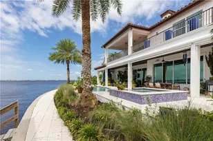 911 Aqua Ln, Fort Myers, FL 33919 - Photo 49