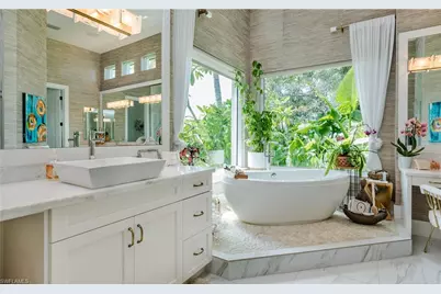 911 Aqua Ln, Fort Myers, FL 33919 - Photo 25