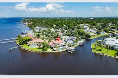 911 Aqua Ln, Fort Myers, FL 33919 - Photo 11