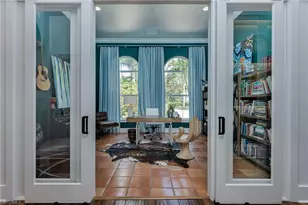 911 Aqua Ln, Fort Myers, FL 33919 - Photo 21
