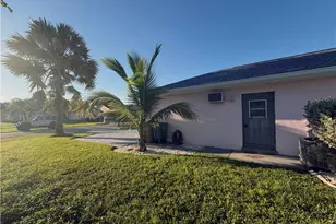 1943 SE 8th Pl, Cape Coral, FL 33990 - Photo 55