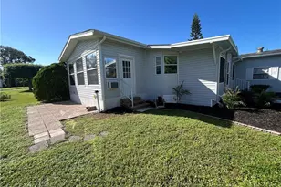 10561 Lake Loop Rd, North Fort Myers, FL 33903 - Photo 27