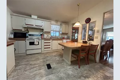 571 Sunrise Ln, North Fort Myers, FL 33903 - Photo 11