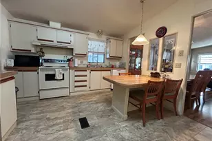 571 Sunrise Ln, North Fort Myers, FL 33903 - Photo 11