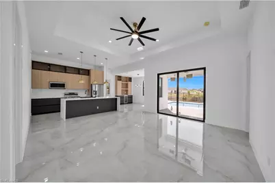928 NE 1st Pl, Cape Coral, FL 33909 - Photo 3