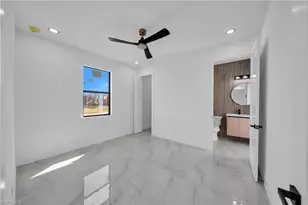 928 NE 1st Pl, Cape Coral, FL 33909 - Photo 23
