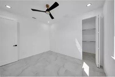 928 NE 1st Pl, Cape Coral, FL 33909 - Photo 29