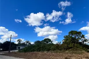 122 Pixie Ave, Labelle, FL 33935 - Photo 1