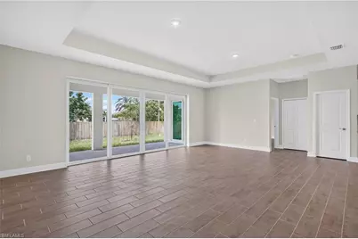 429 NW 14th Ter, Cape Coral, FL 33993 - Photo 3