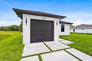 1025 Marshall Ave S, Lehigh Acres, FL 33974 - Photo 3