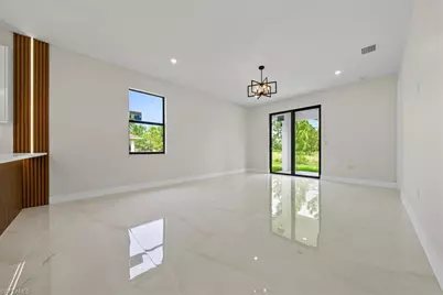 1025 Marshall Ave S, Lehigh Acres, FL 33974 - Photo 9