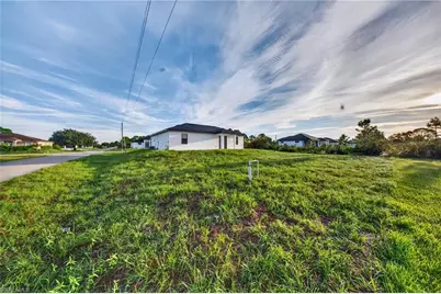 2621 40th St W, Lehigh Acres, FL 33971 - Photo 15