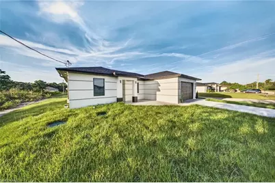2621 40th St W, Lehigh Acres, FL 33971 - Photo 11