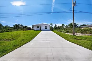 3011 40th St W, Lehigh Acres, FL 33971 - Photo 13