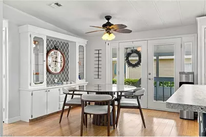 105 Calais Ct, Naples, FL 34112 - Photo 5