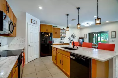 2801 SW 29th Pl, Cape Coral, FL 33914 - Photo 13