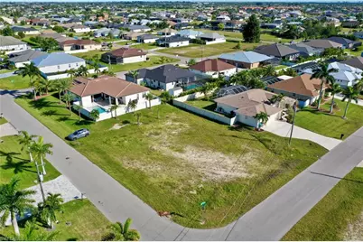 309 NW 35th Pl, Cape Coral, FL 33993 - Photo 7
