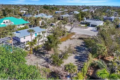 651 Donax St, Sanibel, FL 33957 - Photo 3
