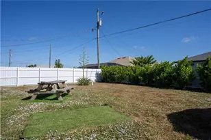 1909 NE 1st Pl, Cape Coral, FL 33909 - Photo 23