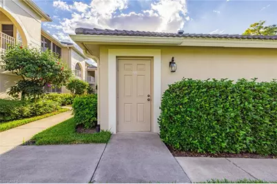 10381 McArthur Palm Ln #2711, Fort Myers, FL 33966 - Photo 5
