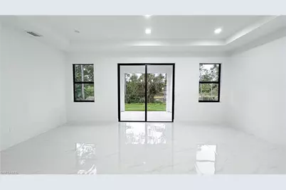 714 Carbon St E, Lehigh Acres, FL 33974 - Photo 15