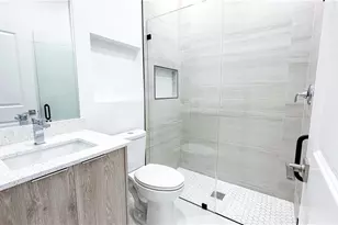 714 Carbon St E, Lehigh Acres, FL 33974 - Photo 9