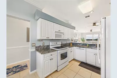 10381 Butterfly Palm Dr #944, Fort Myers, FL 33966 - Photo 9