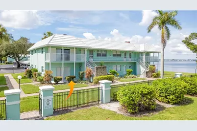 3225 E Riverside Dr #21B, Fort Myers, FL 33916 - Photo 1