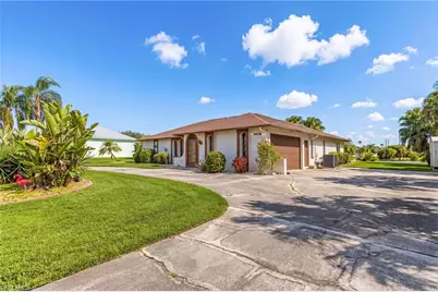 17161 Waters Edge Cir, North Fort Myers, FL 33917 - Photo 3