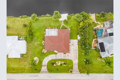 17161 Waters Edge Cir, North Fort Myers, FL 33917 - Photo 29
