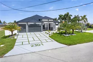 2301 SW 39th Terrace, Cape Coral, FL 33914 - Photo 3