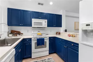 9455 Ivy Brook Run, Fort Myers, FL 33913 - Photo 3