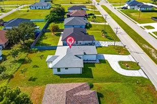 921 Chiquita Blvd N, Cape Coral, FL 33993 - Photo 31