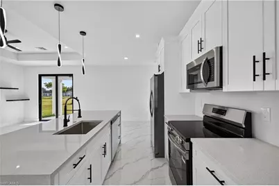 921 Chiquita Blvd N, Cape Coral, FL 33993 - Photo 11