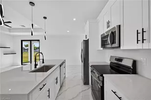 921 Chiquita Blvd N, Cape Coral, FL 33993 - Photo 11