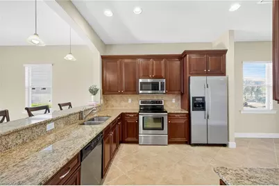 11107 Laughton Cir, Fort Myers, FL 33913 - Photo 13