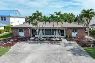 1705 SE 46th Ln, Cape Coral, FL 33904 - Photo 15