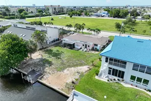 1705 SE 46th Ln, Cape Coral, FL 33904 - Photo 11