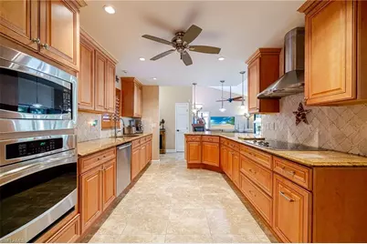 12642 Inverary Cir, Fort Myers, FL 33912 - Photo 11