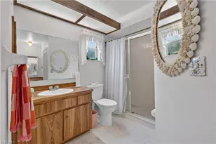 2265 Crystal Dr, Fort Myers, FL 33907 - Photo 15