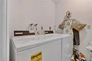 2265 Crystal Dr, Fort Myers, FL 33907 - Photo 23