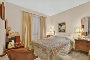 2265 Crystal Dr, Fort Myers, FL 33907 - Photo 17