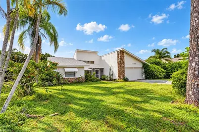 2265 Crystal Dr, Fort Myers, FL 33907 - Photo 1