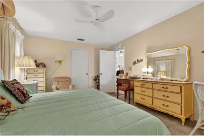 2265 Crystal Dr, Fort Myers, FL 33907 - Photo 19