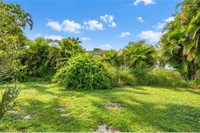 2265 Crystal Dr, Fort Myers, FL 33907 - Photo 31