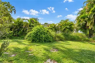 2265 Crystal Dr, Fort Myers, FL 33907 - Photo 31